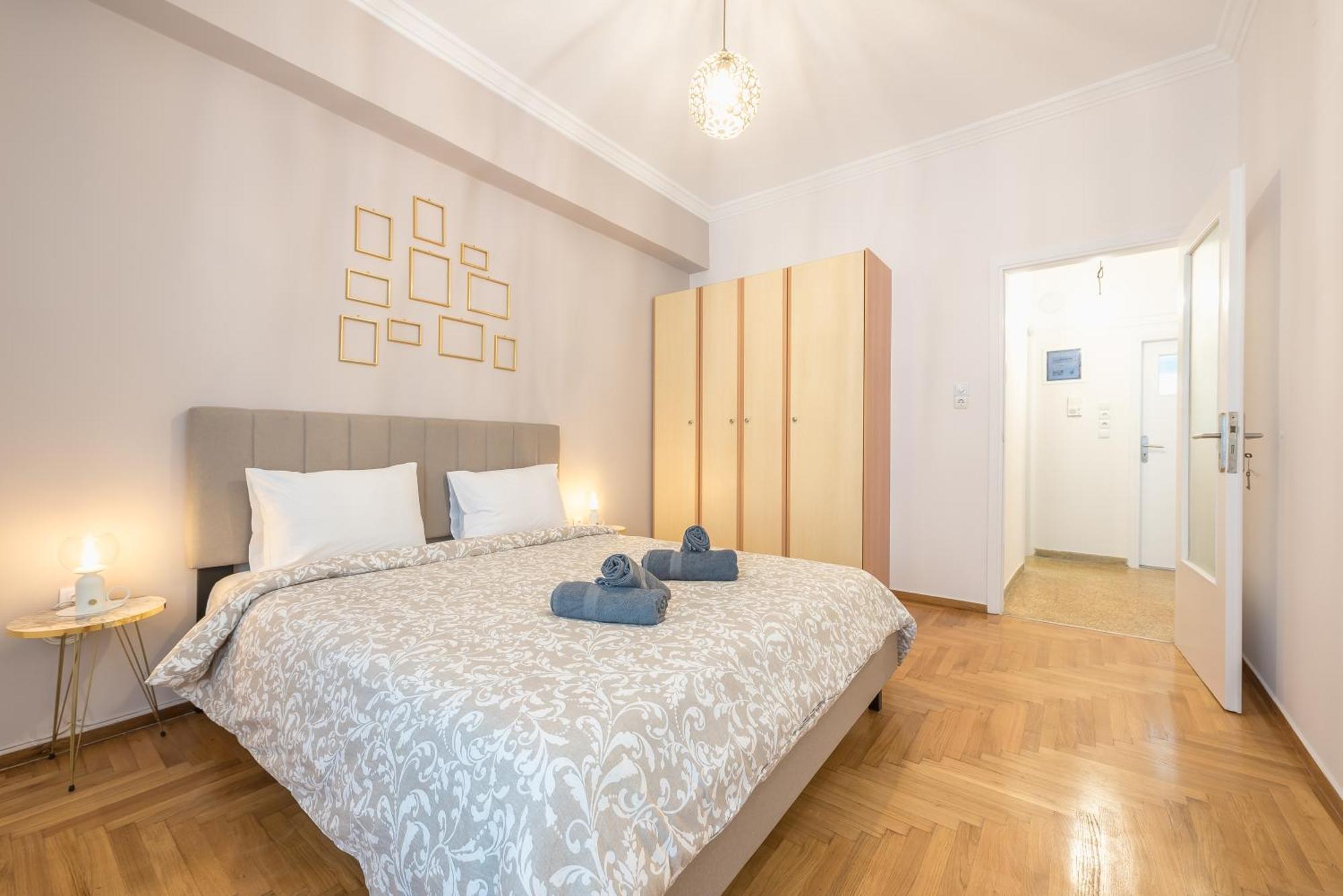 Golden Comfort By Greece Apartments เอเธนส์ ภายนอก รูปภาพ